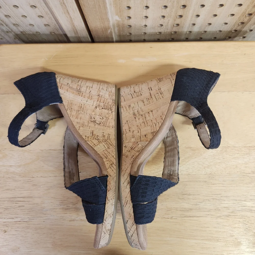 TOMS Women's Cork Platform Clarissa Wedges NAVY Cross Strap Sandals Size 10W